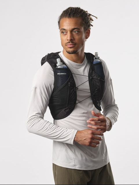 ACTIVE SKIN 12 Unisex Running Vest with flasks included BLACK / METAL